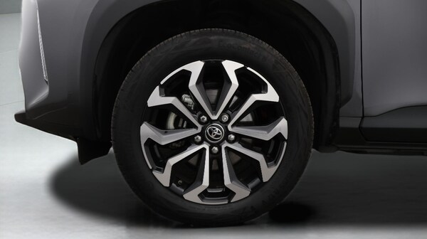 Used Toyota Yaris Cross 2024 for sale - 76314939: Photo 19