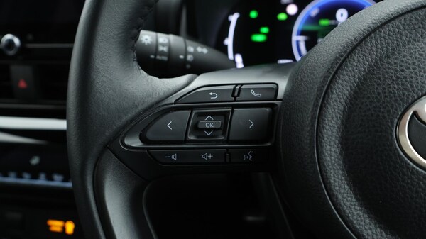 Used Toyota Yaris Cross 2024 for sale - 76314939: Photo 24