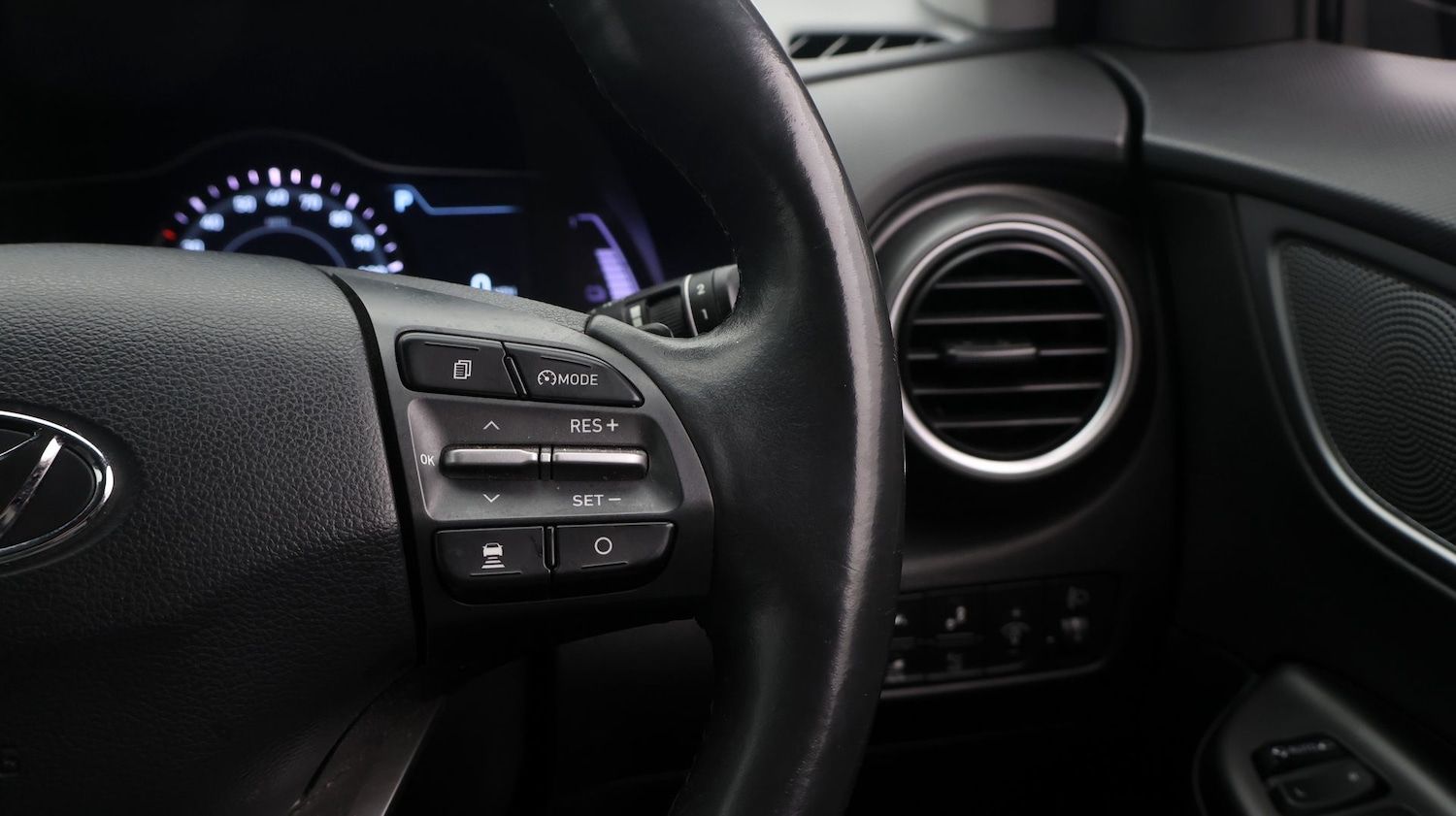 Used Hyundai KONA 2020 for sale - 77460131: Photo 28