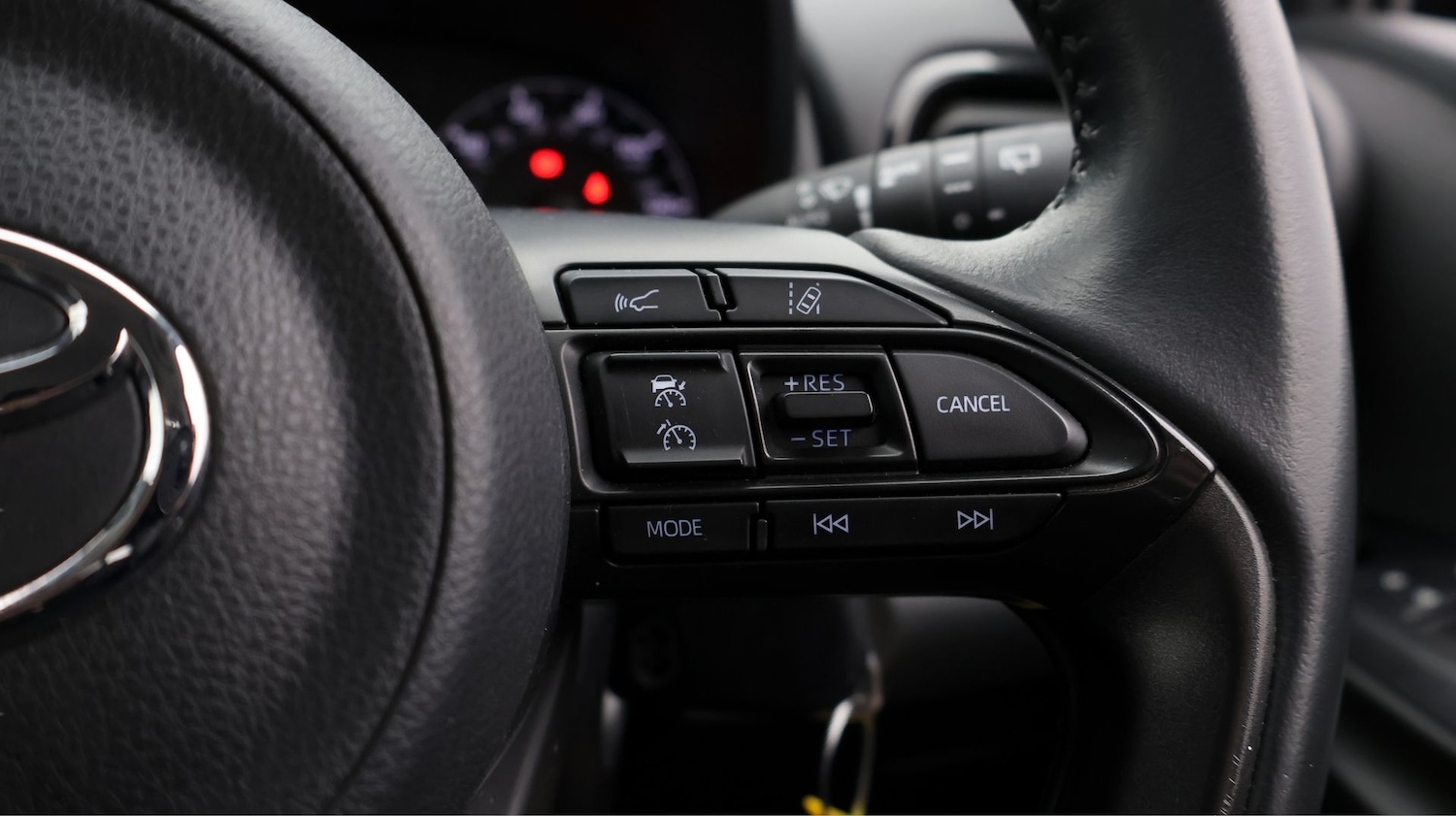 Used Toyota Yaris 2022 for sale - 77715573: Photo 25