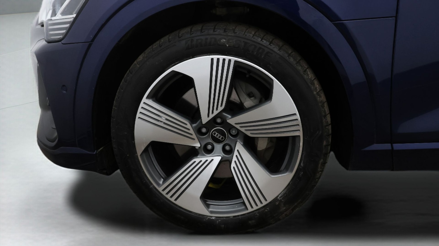 Used Audi e-tron 2023 for sale - 77872358: Photo 18