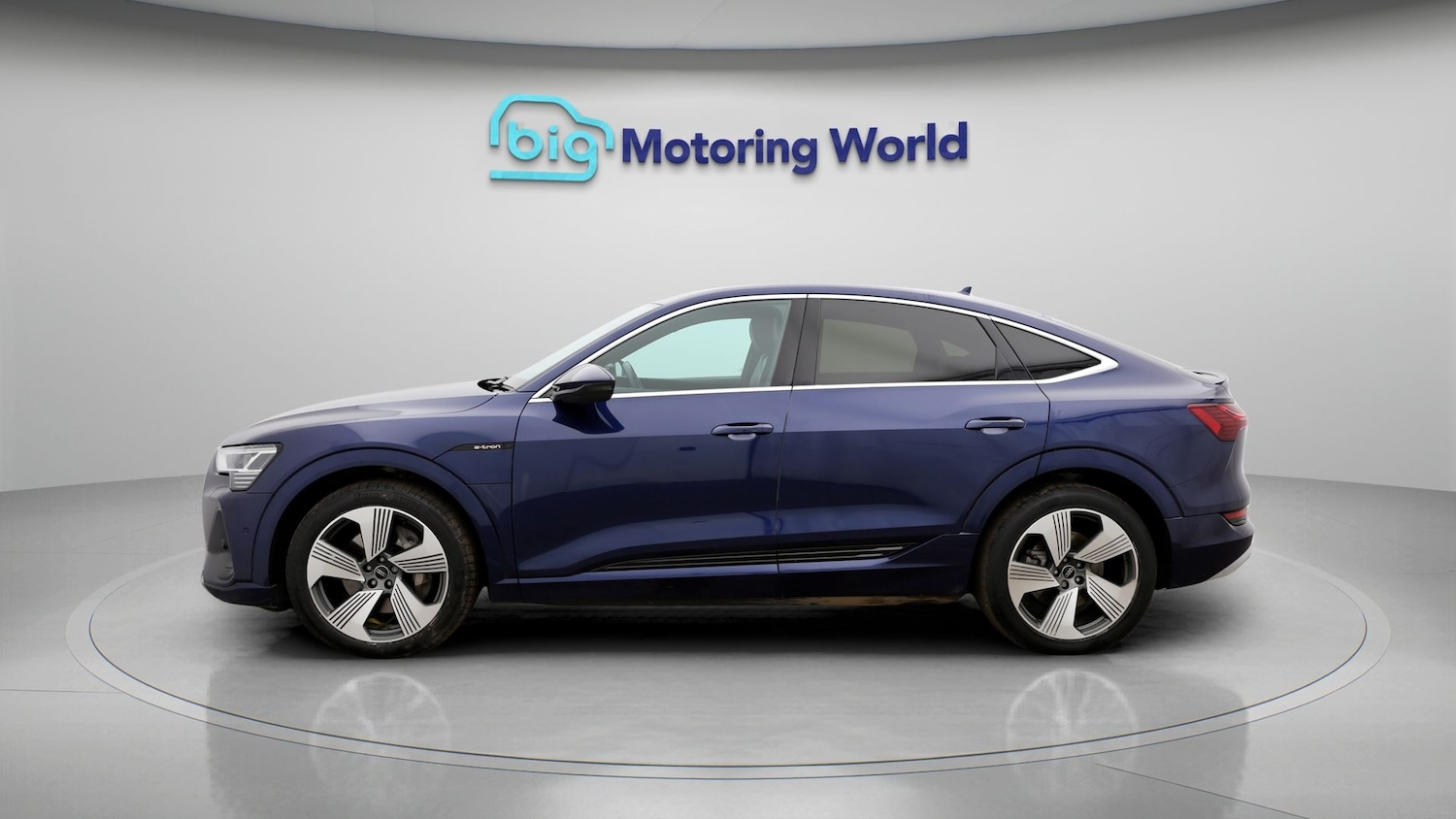 Used Audi e-tron 2023 for sale - 77872358: Photo 4