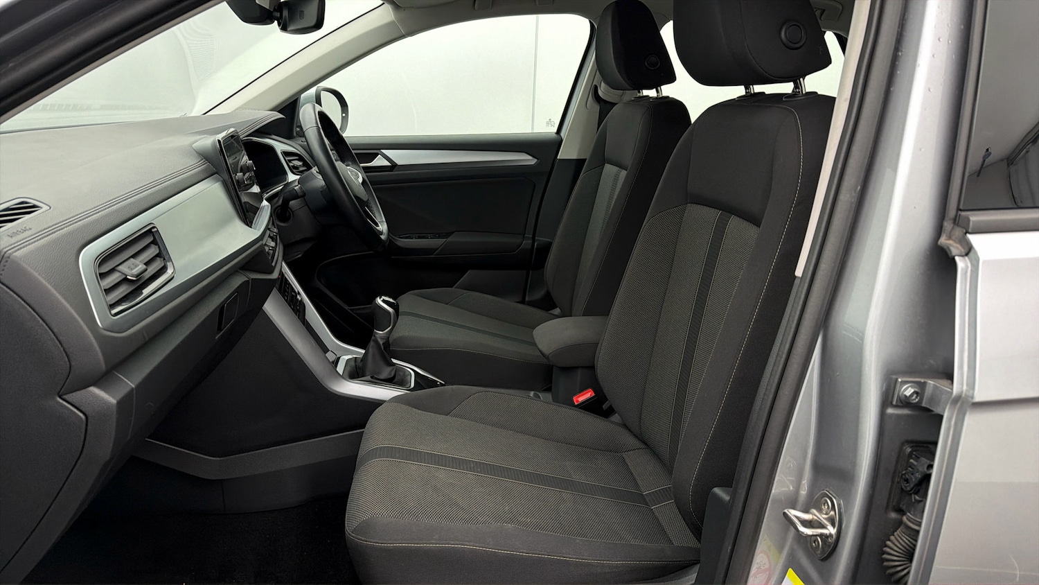 Used Volkswagen T-Roc 2023 for sale - 78179927: Photo 13