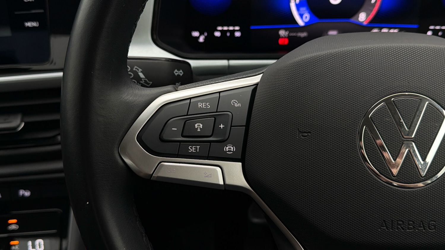 Used Volkswagen T-Roc 2023 for sale - 78179927: Photo 22
