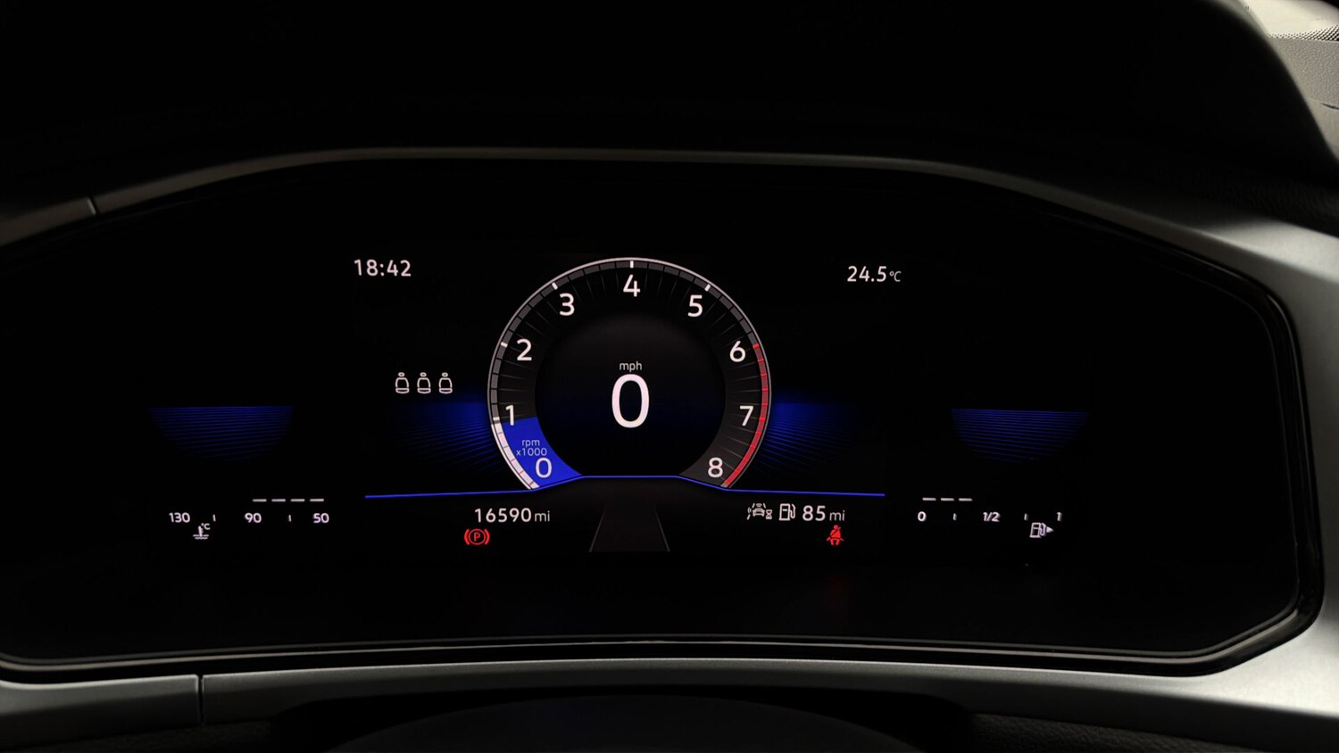 Used Volkswagen T-Roc 2023 for sale - 78179927: Photo 24