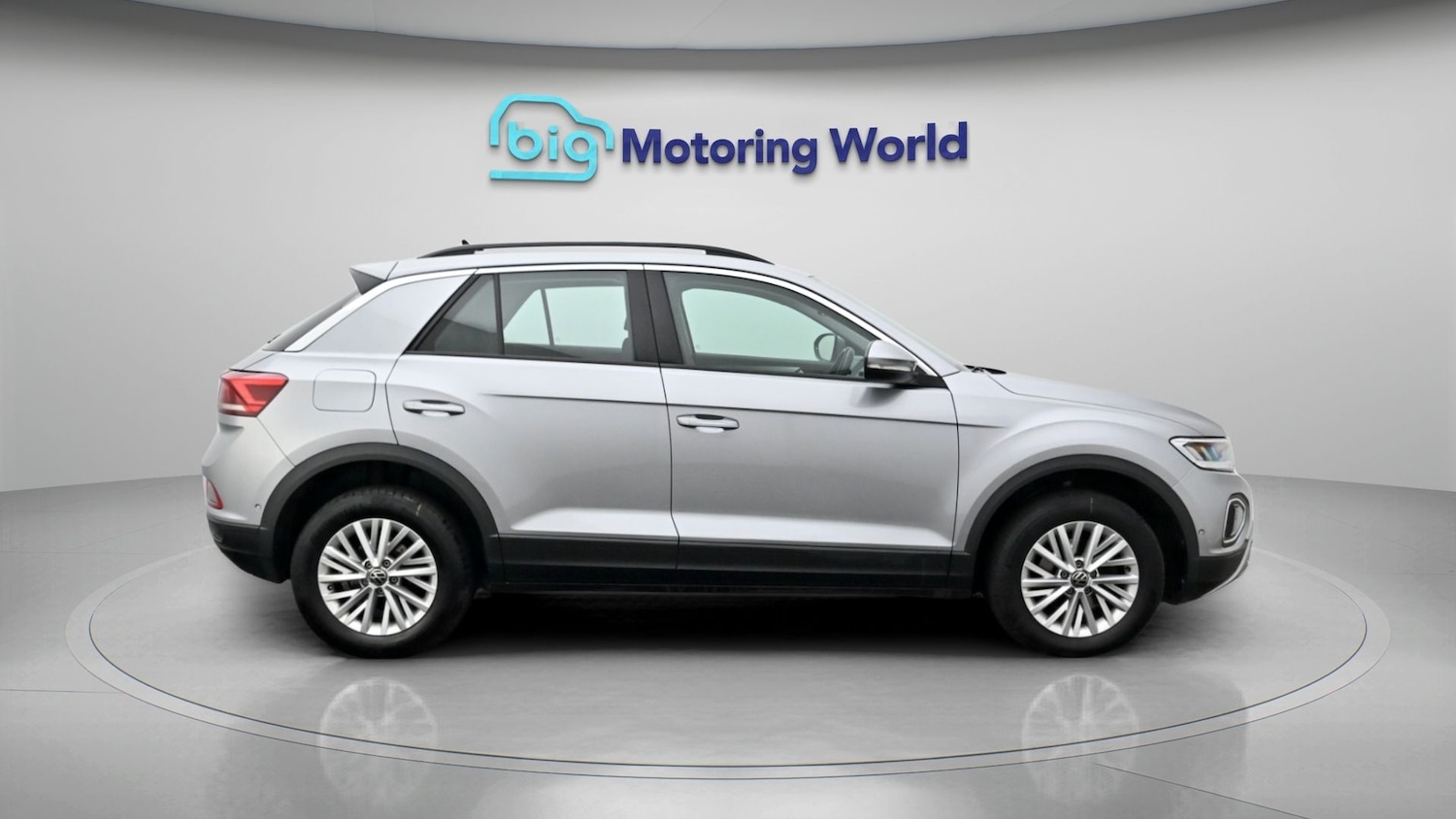 Used Volkswagen T-Roc 2023 for sale - 78179927: Photo 8