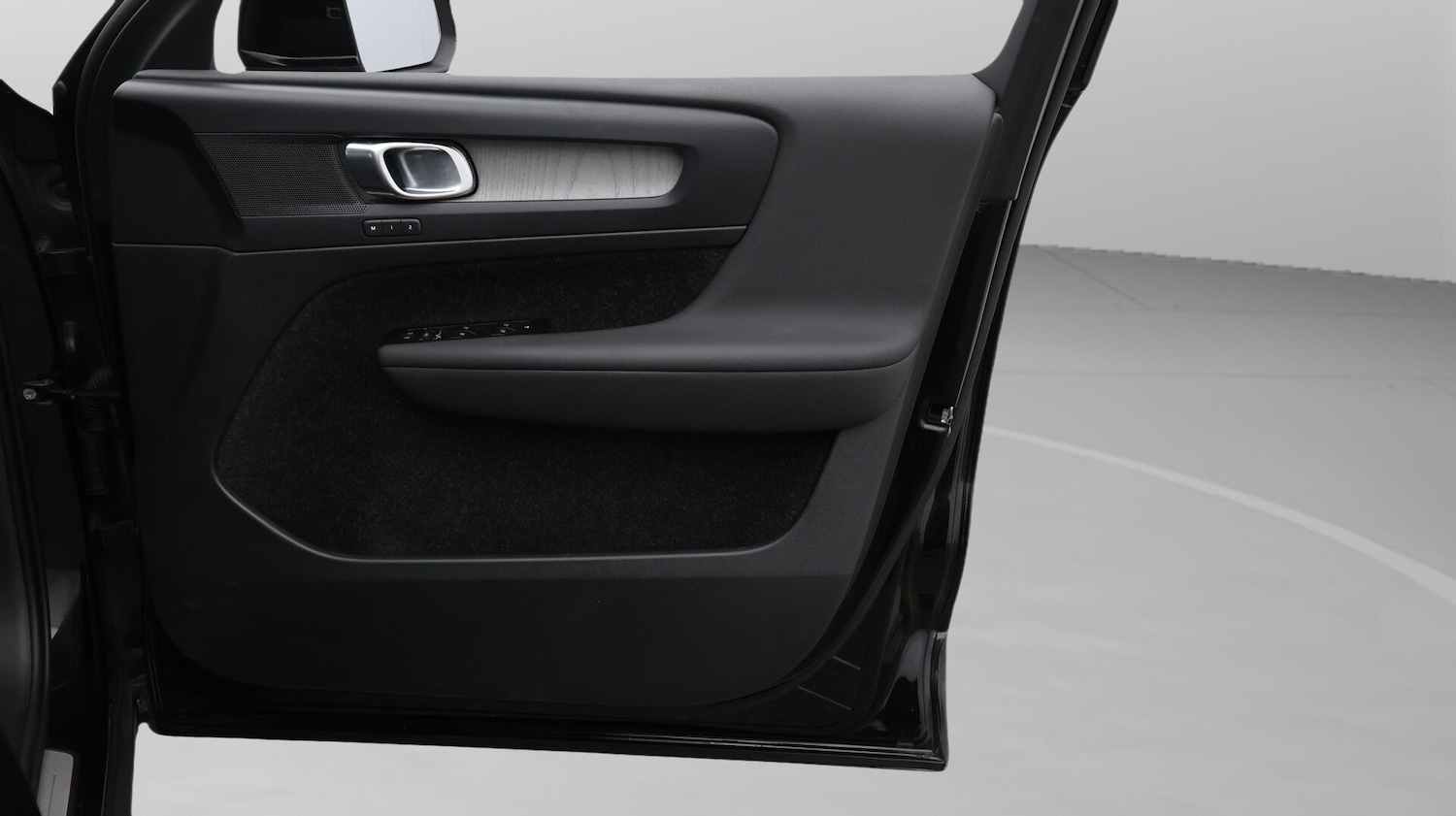 Used Volvo XC40 2021 for sale - 76059823: Photo 16