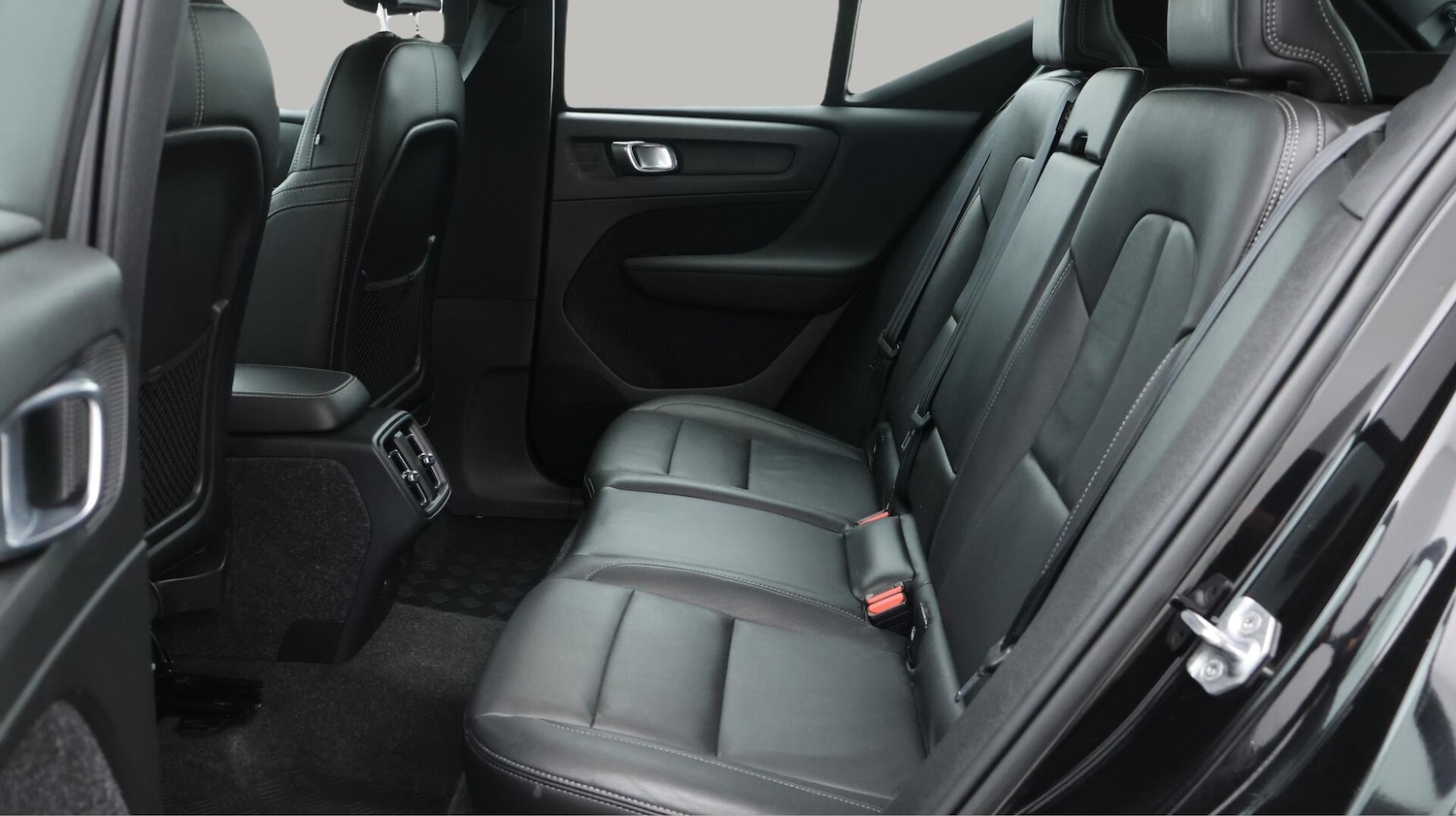 Used Volvo XC40 2021 for sale - 76059823: Photo 17