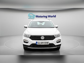 Used Volkswagen T-Roc 2019 for sale - 78485742: Photo