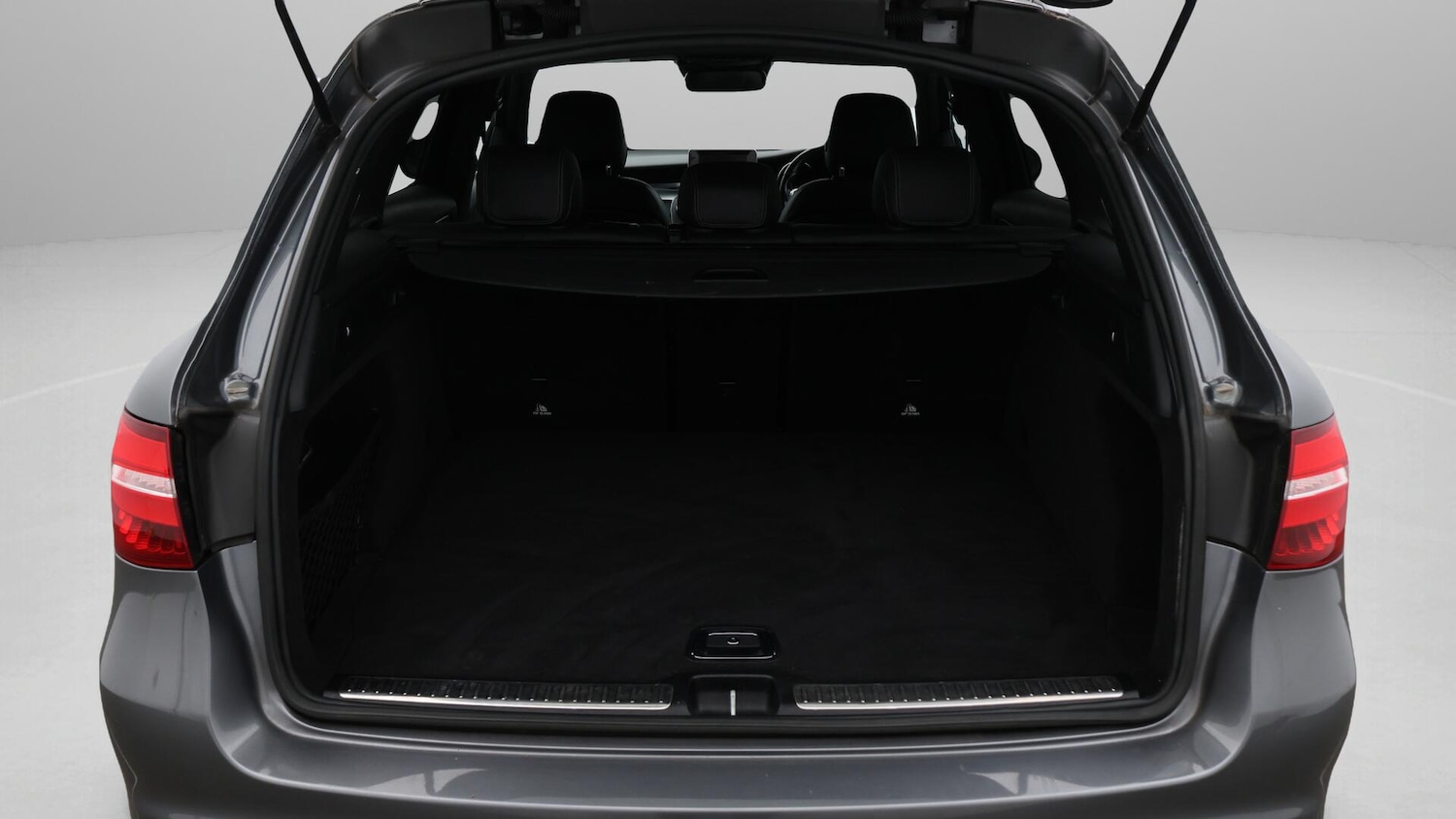 Used Mercedes-Benz GLC 2019 for sale - 76645089: Photo 18