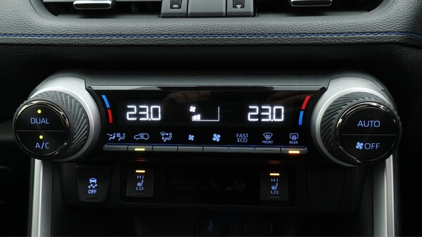 Used Toyota RAV4 2020 for sale - 76059675: Photo 13