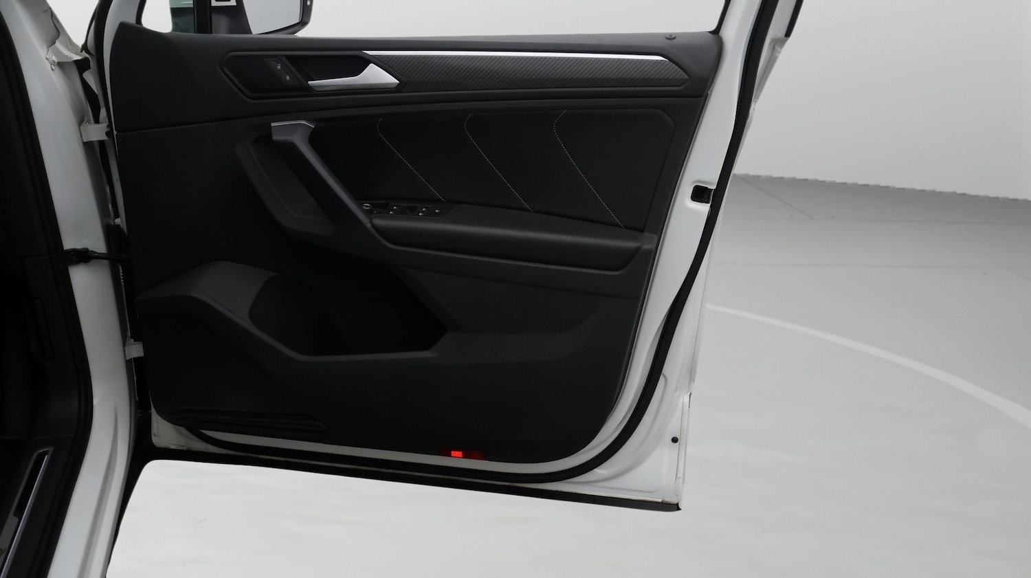 Used Volkswagen Tiguan 2020 for sale - 77746126: Photo 15