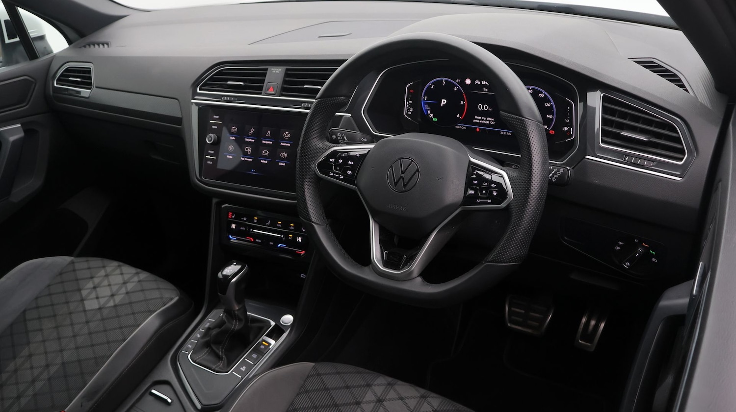 Used Volkswagen Tiguan 2020 for sale - 77746126: Photo 9