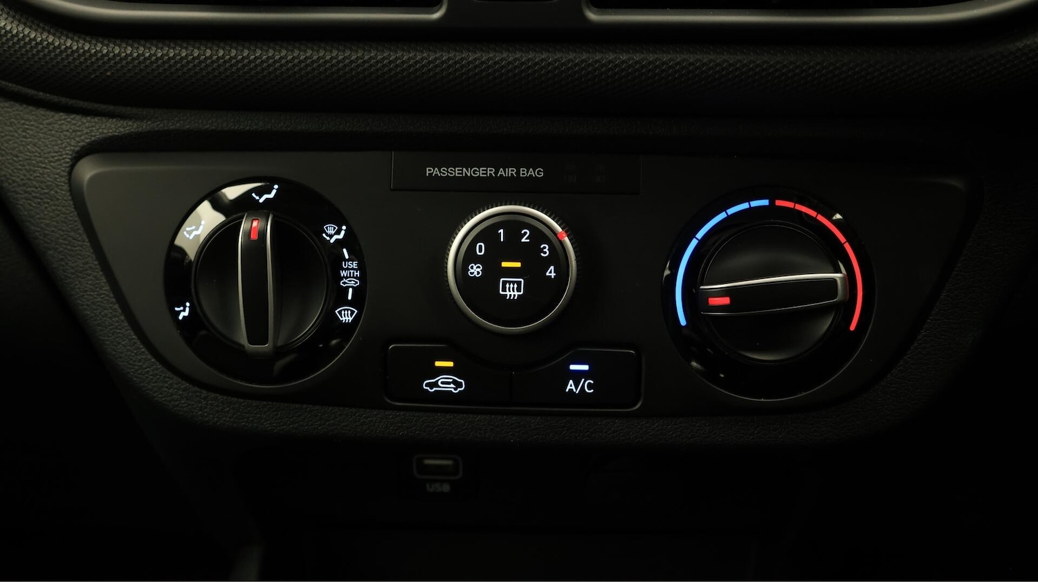 Used Hyundai i10 2022 for sale - 76457660: Photo 13