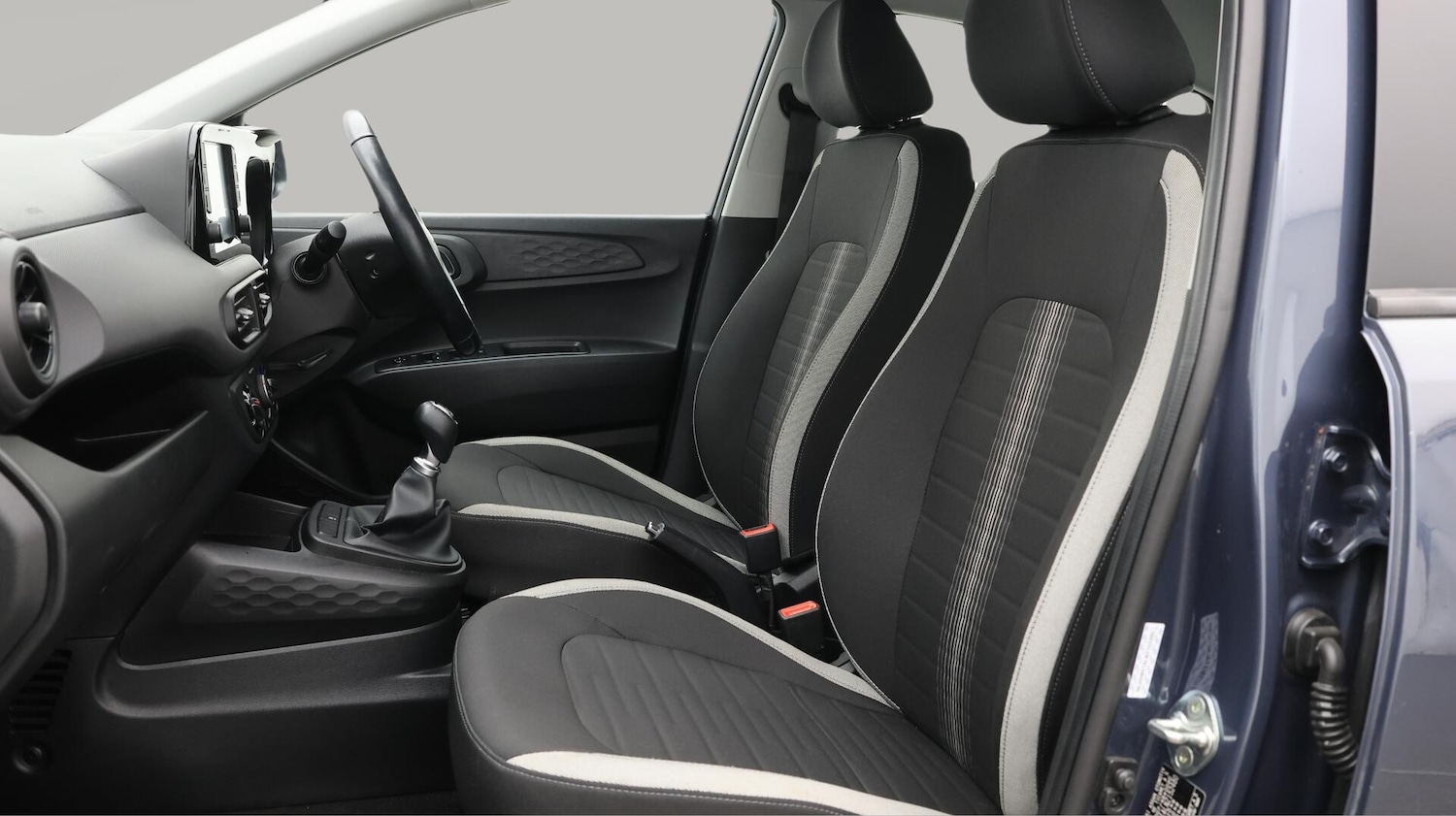 Used Hyundai i10 2022 for sale - 76457660: Photo 15