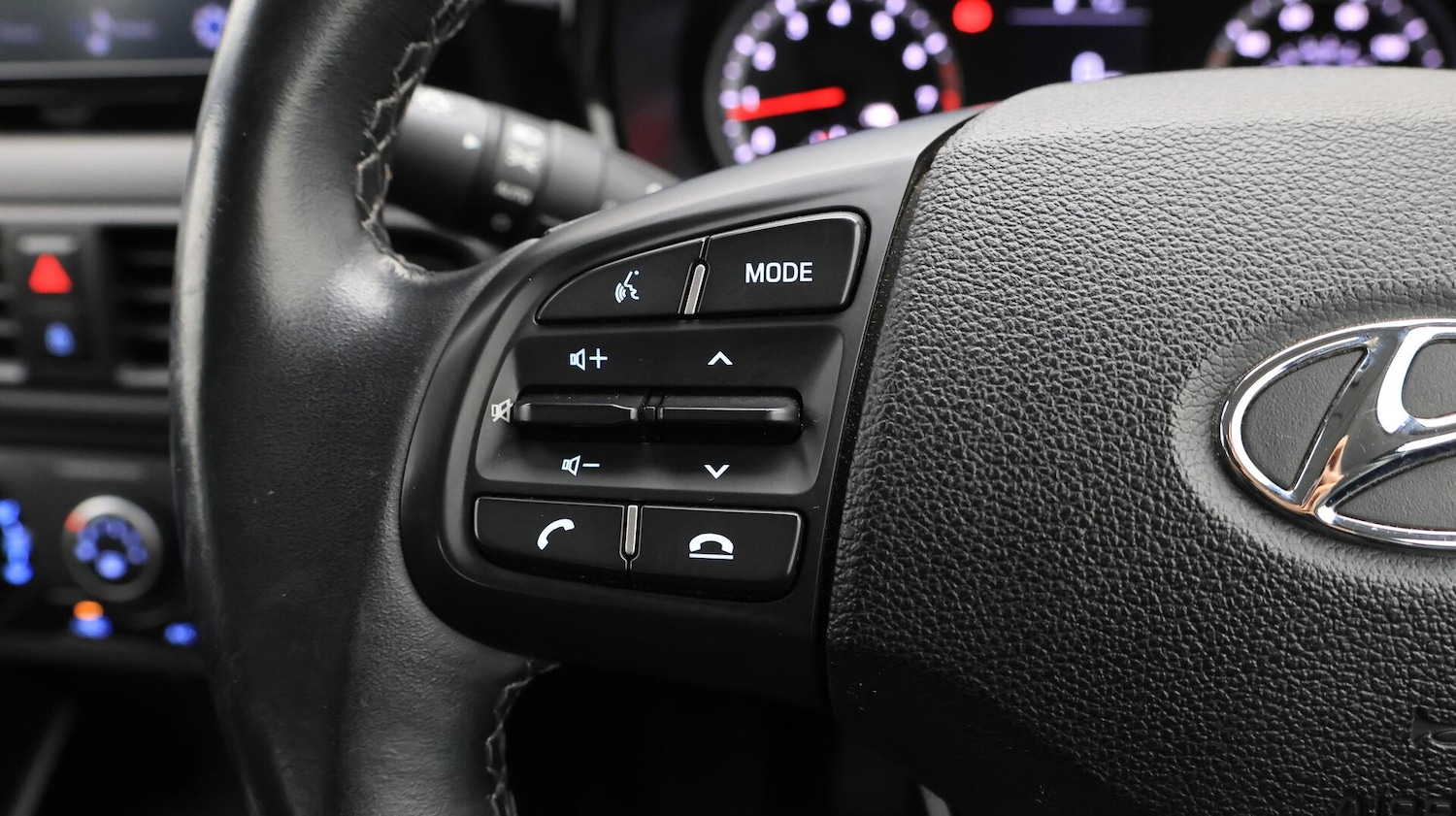 Used Hyundai i10 2022 for sale - 76457660: Photo 24