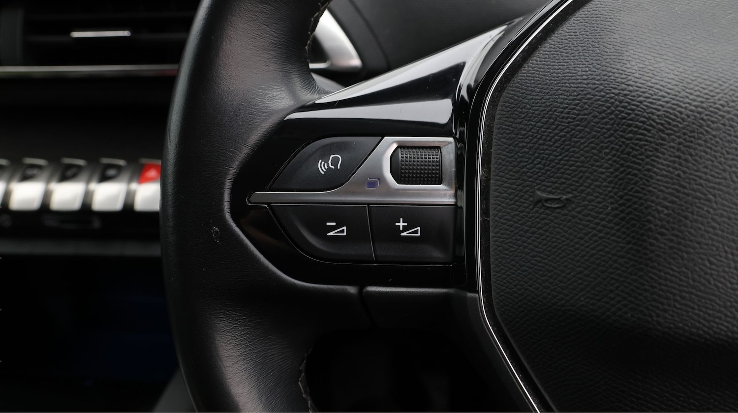 Used Peugeot 5008 2022 for sale - 77381103: Photo 22