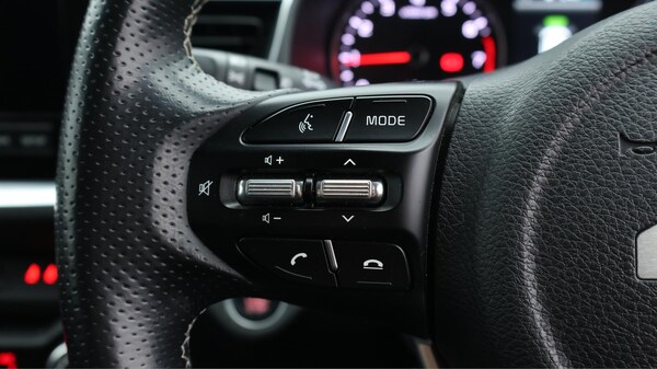 Used Kia Stonic 2022 for sale - 75657589: Photo 23
