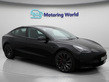 Tesla - Model 3