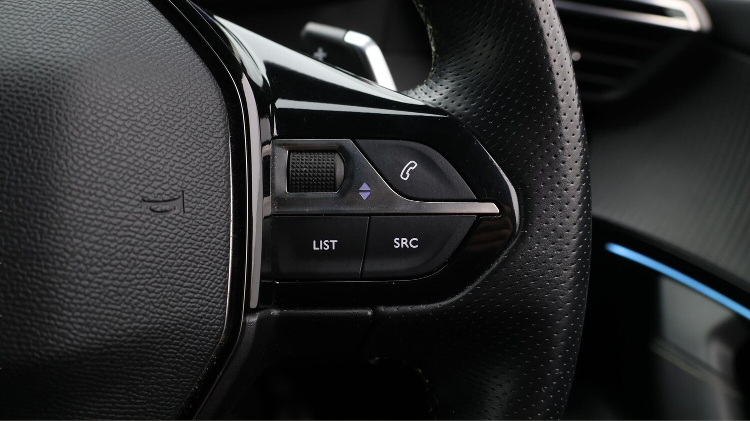 Used Peugeot 2008 2020 for sale - 77202131: Photo 20