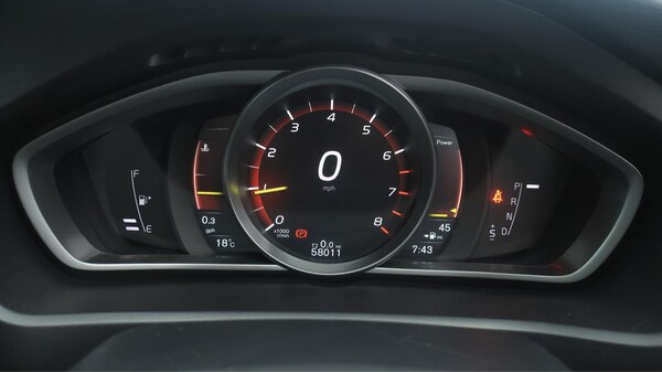 Used Volvo V40 2019 for sale - 76227310: Photo 11