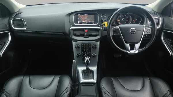 Used Volvo V40 2019 for sale - 76227310: Photo 14