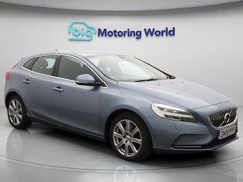 Volvo - V40