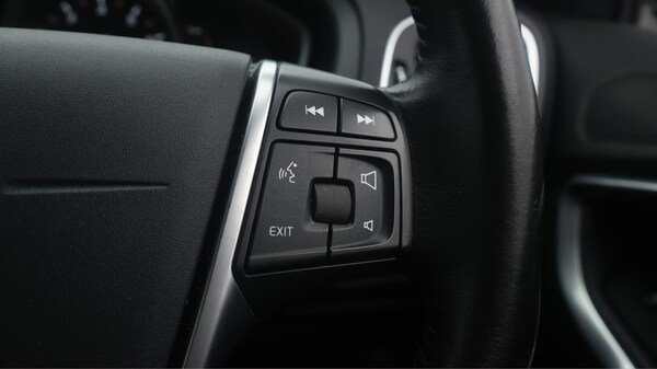 Used Volvo V40 2019 for sale - 76227310: Photo 25