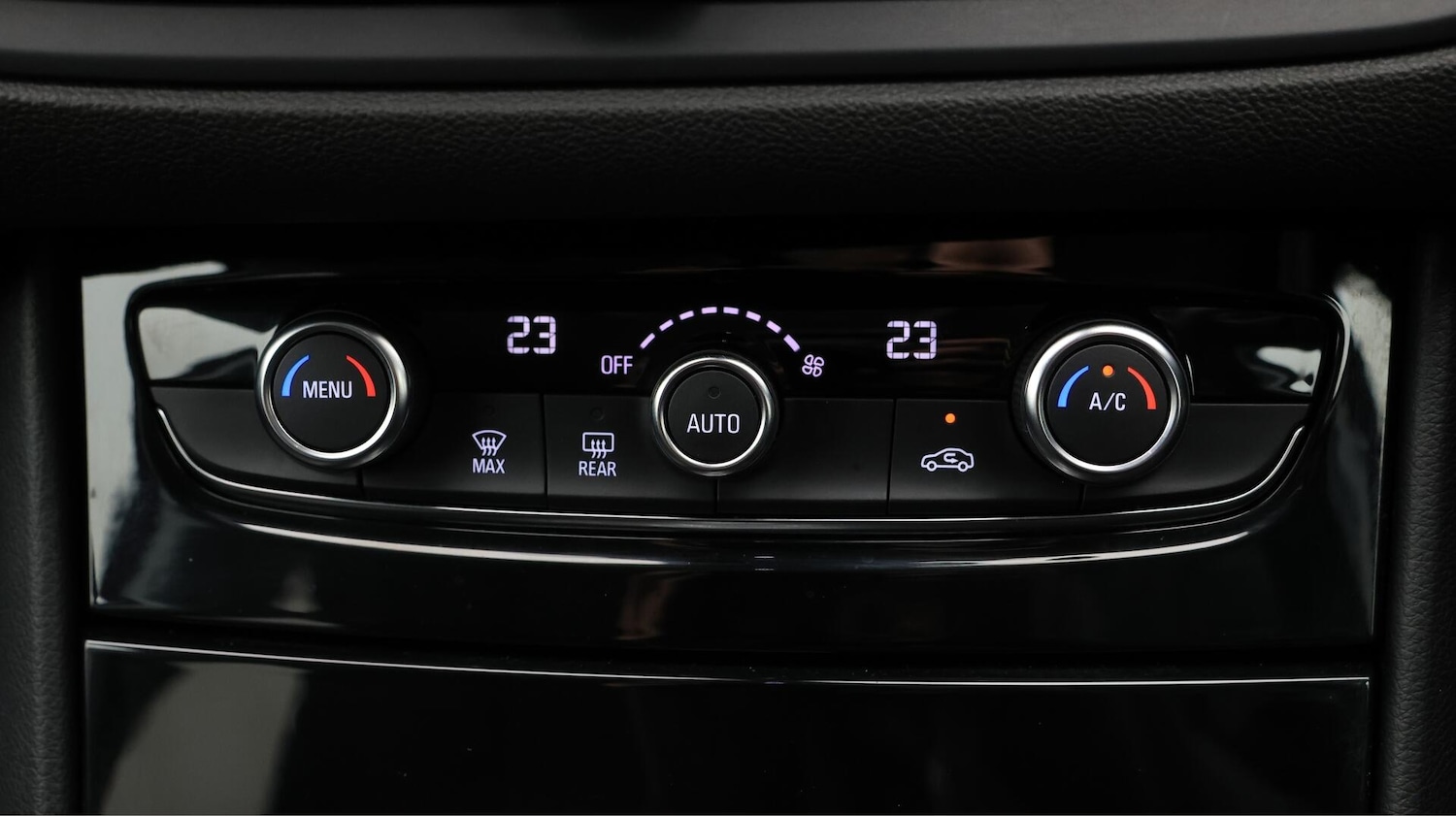 Used Vauxhall Grandland 2023 for sale - 76457664: Photo 13