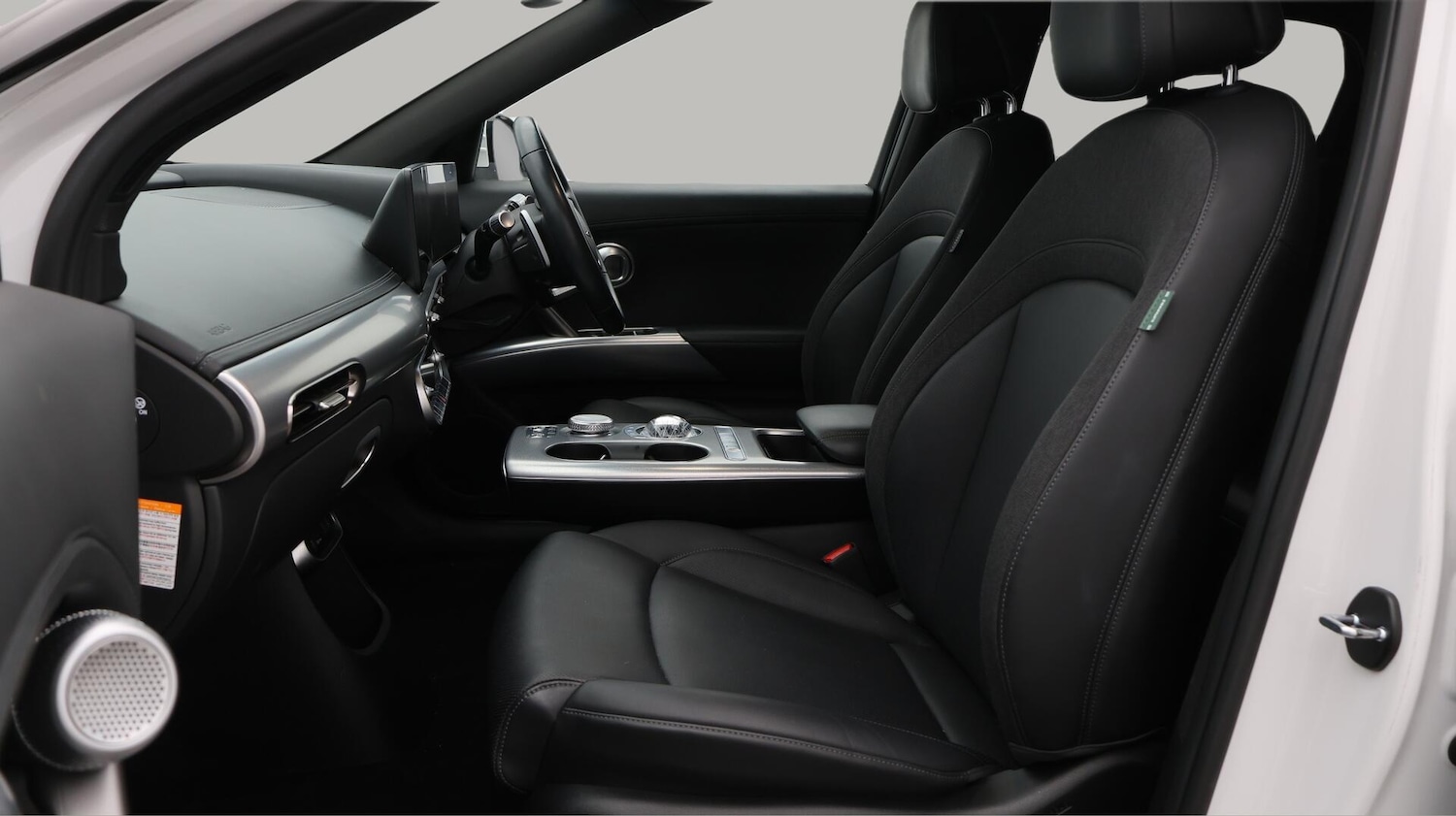 Used Genesis GV60 2022 for sale - 76645411: Photo 15