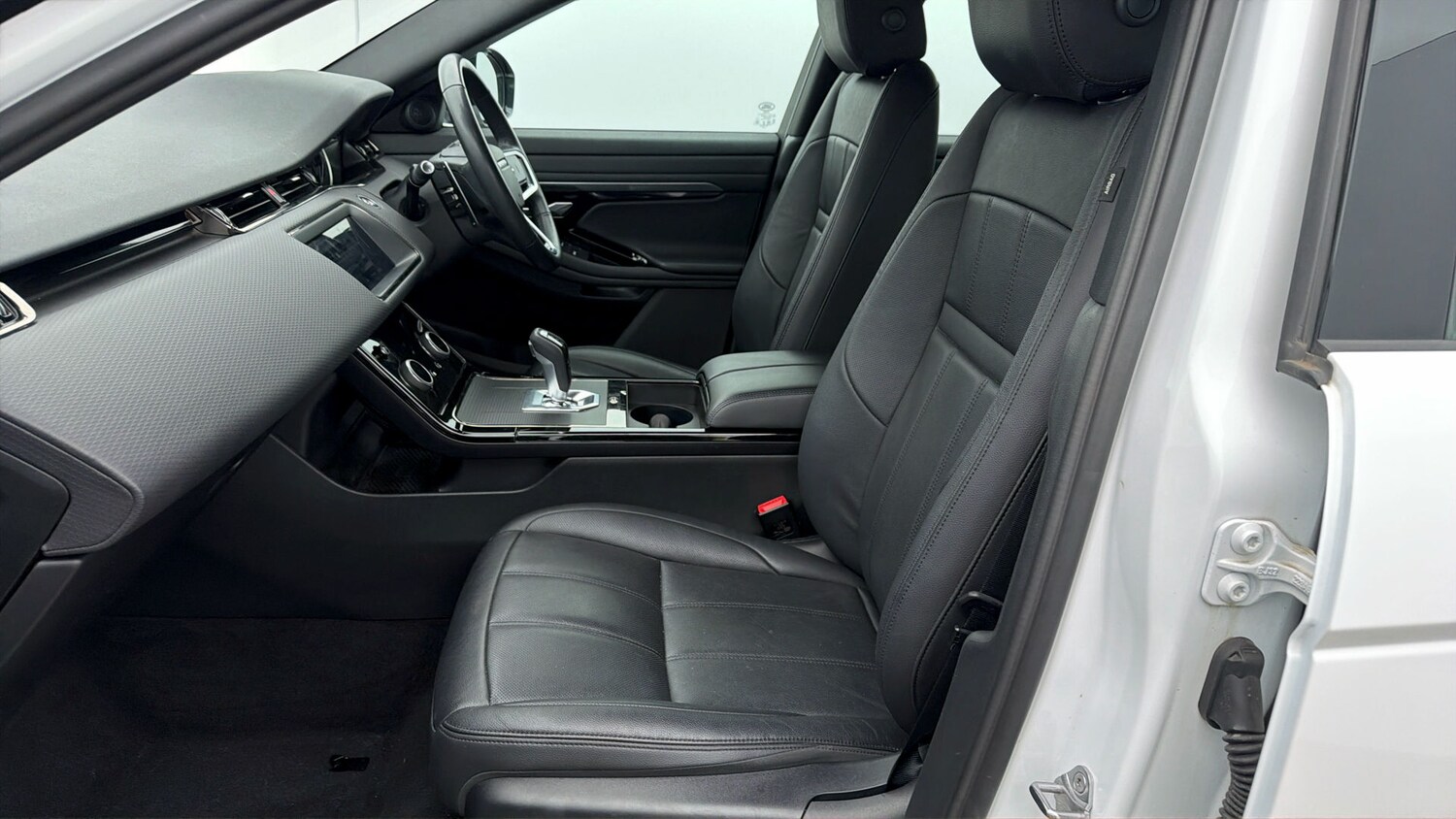 Used Land Rover Range Rover Evoque 2023 for sale - 77984994: Photo 13