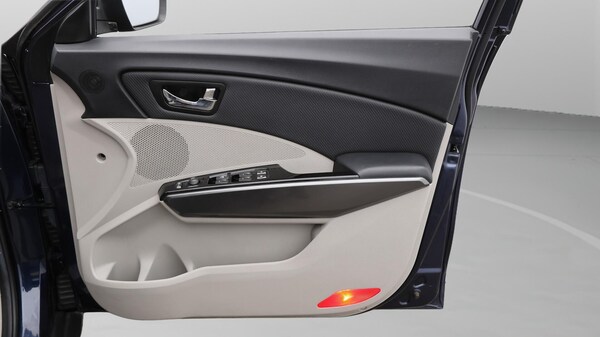 Used Ssangyong Tivoli 2023 for sale - 75552002: Photo 16