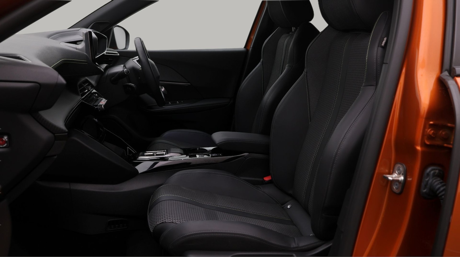 Used Peugeot 2008 2023 for sale - 77378312: Photo 14