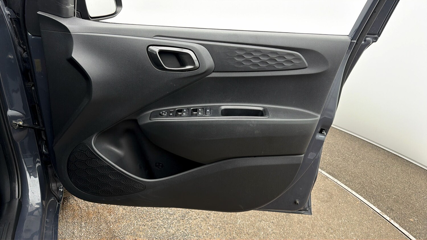 Used Hyundai i10 for sale - 78027583: Photo 14