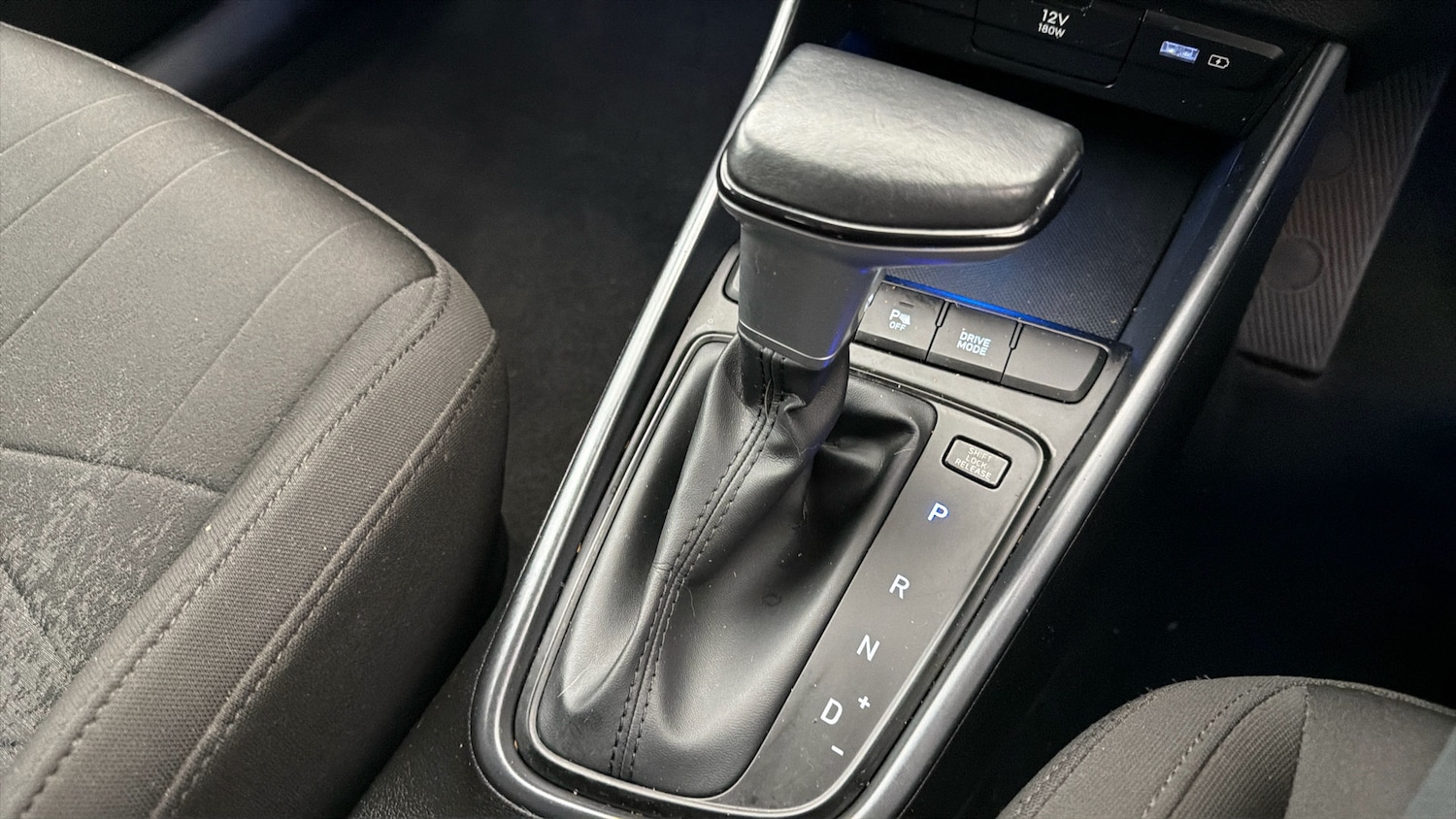 Used Hyundai BAYON for sale - 78107901: Photo 25