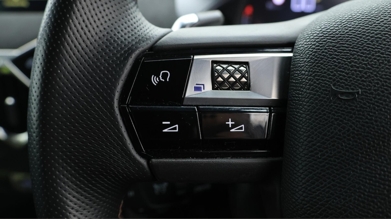 Used DS Automobiles DS 3 Crossback 2022 for sale - 76380660: Photo 24