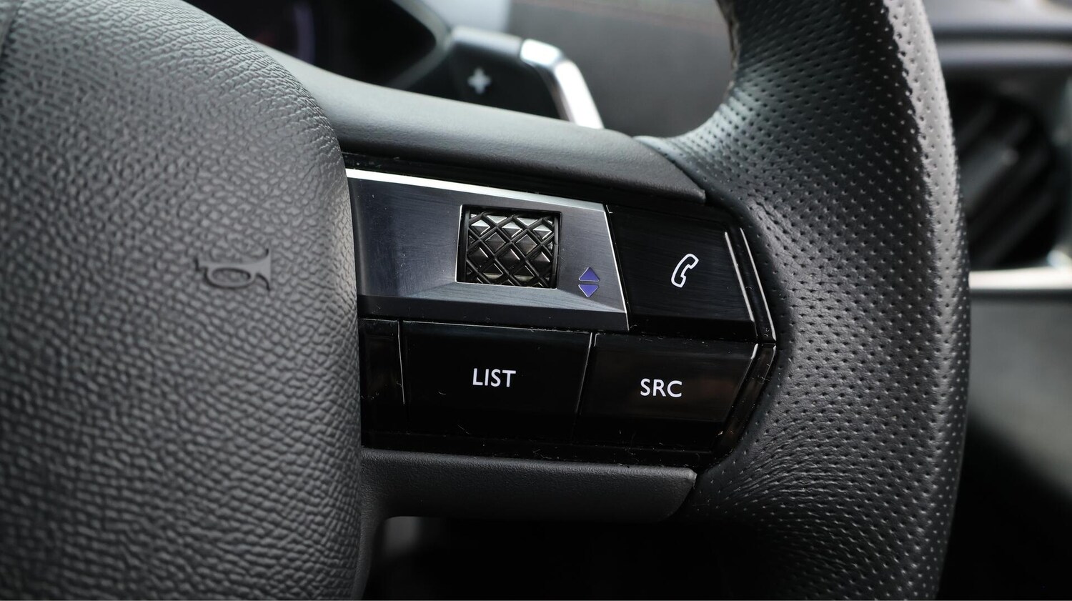 Used DS Automobiles DS 3 Crossback 2022 for sale - 76380660: Photo 25