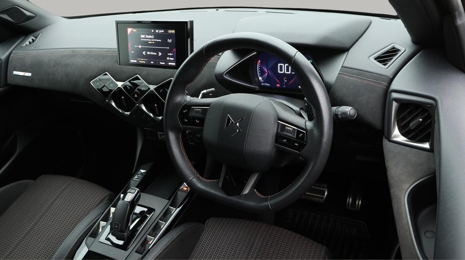 Used DS Automobiles DS 3 Crossback 2022 for sale - 76336655: Photo 10