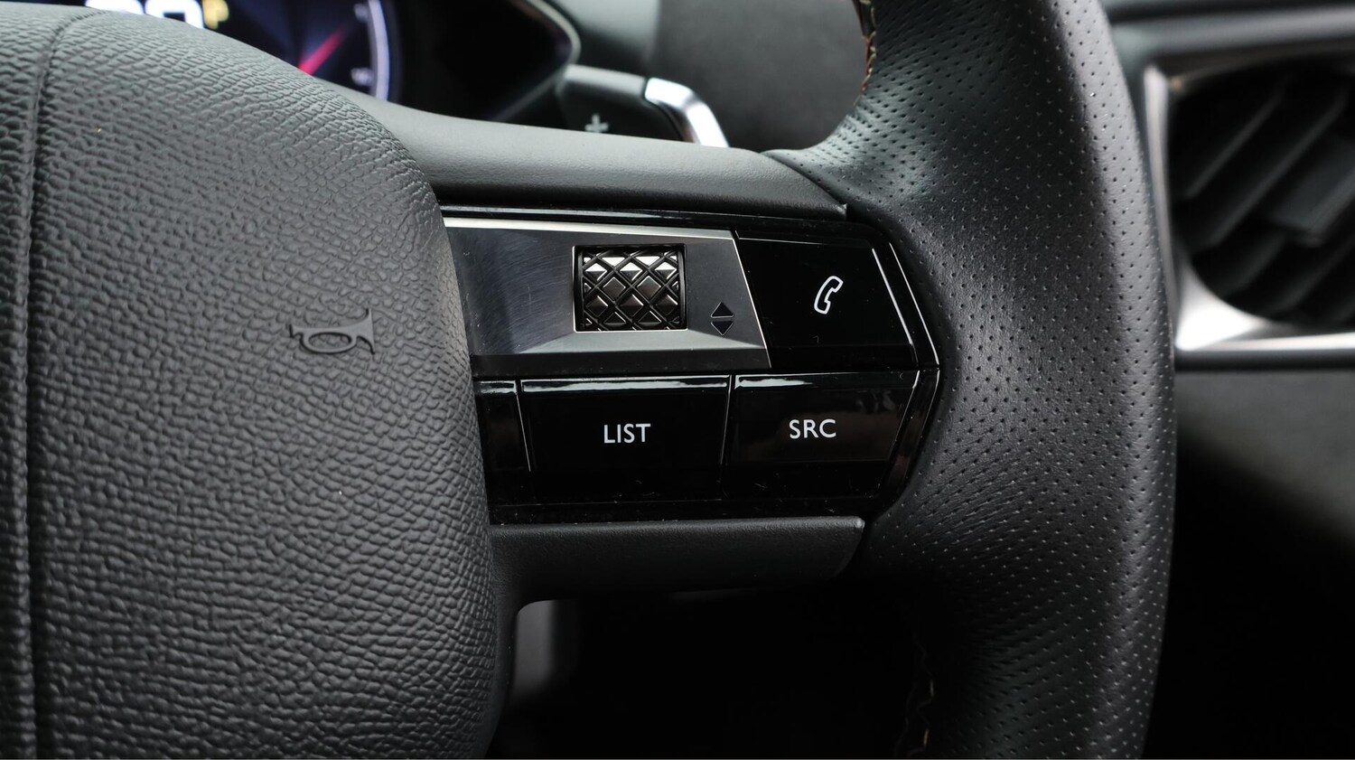 Used DS Automobiles DS 3 Crossback 2022 for sale - 76336655: Photo 25