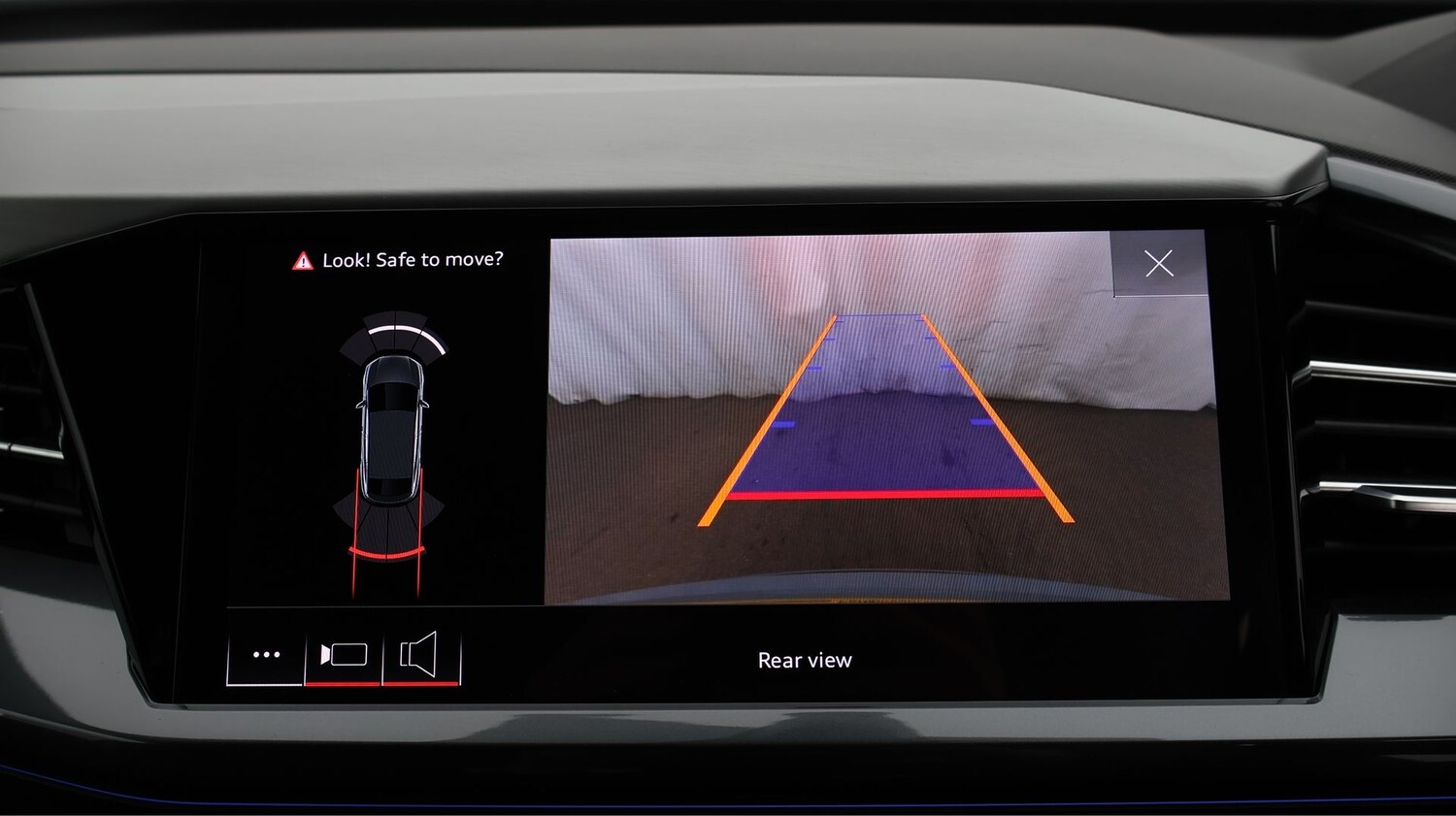 Used Audi Q4 e-tron 2024 for sale - 77758777: Photo 20