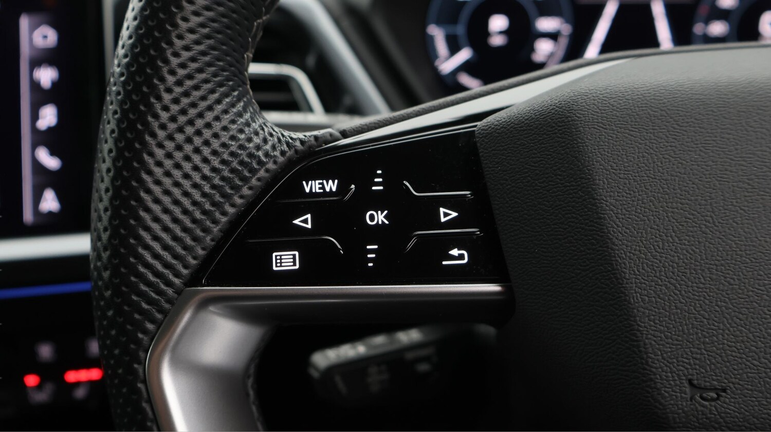 Used Audi Q4 e-tron 2024 for sale - 77758777: Photo 22