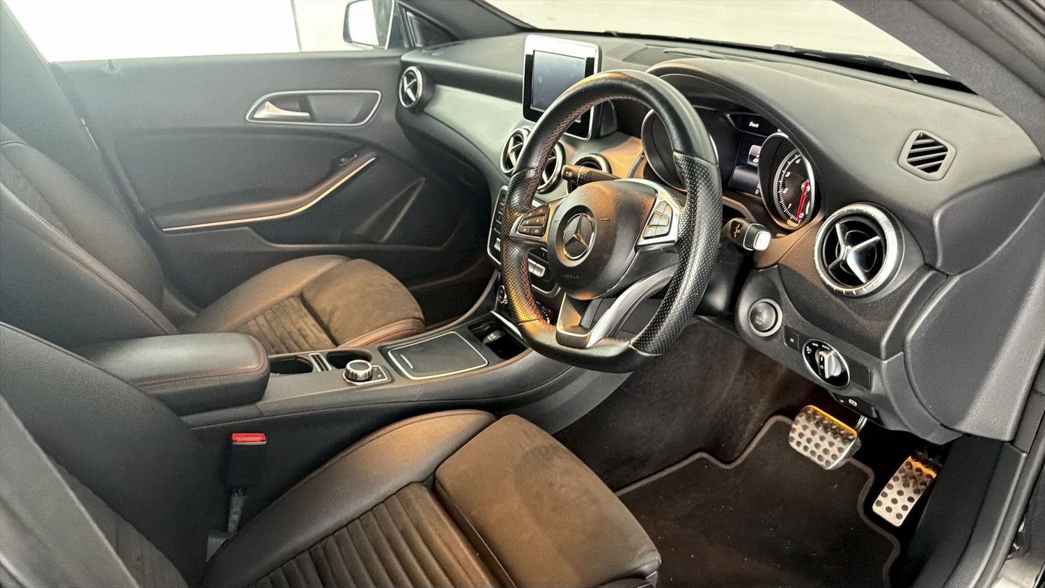 Used Mercedes-Benz CLA for sale - 77831589: Photo 9