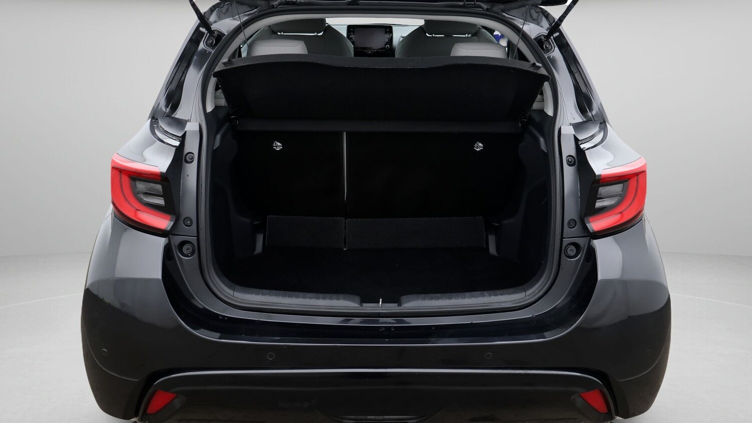 Used Toyota Yaris 2022 for sale - 77363455: Photo 17