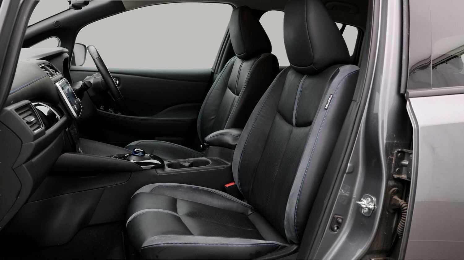 Used Nissan Leaf 2021 for sale - 77747570: Photo 14