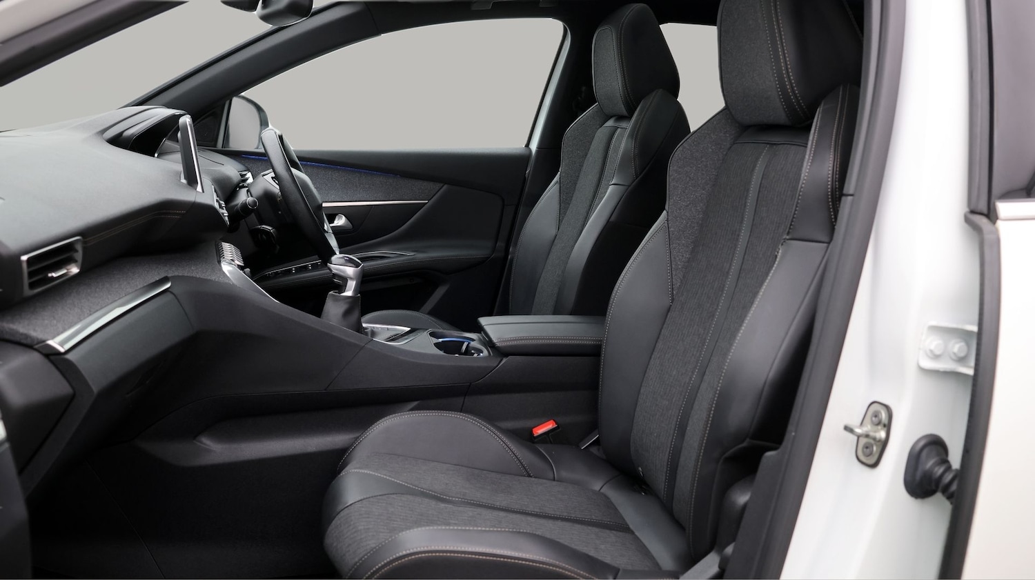 Used Peugeot 3008 2019 for sale - 77677363: Photo 14