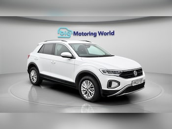 Used Volkswagen T-Roc 2023 for sale - 78239608: Photo