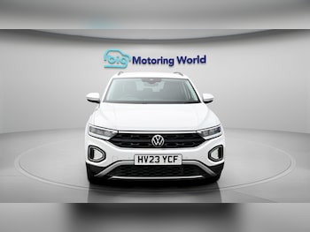 Used Volkswagen T-Roc 2023 for sale - 78239608: Photo