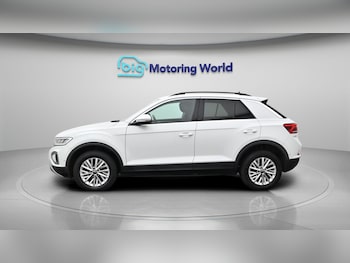 Used Volkswagen T-Roc 2023 for sale - 78239608: Photo