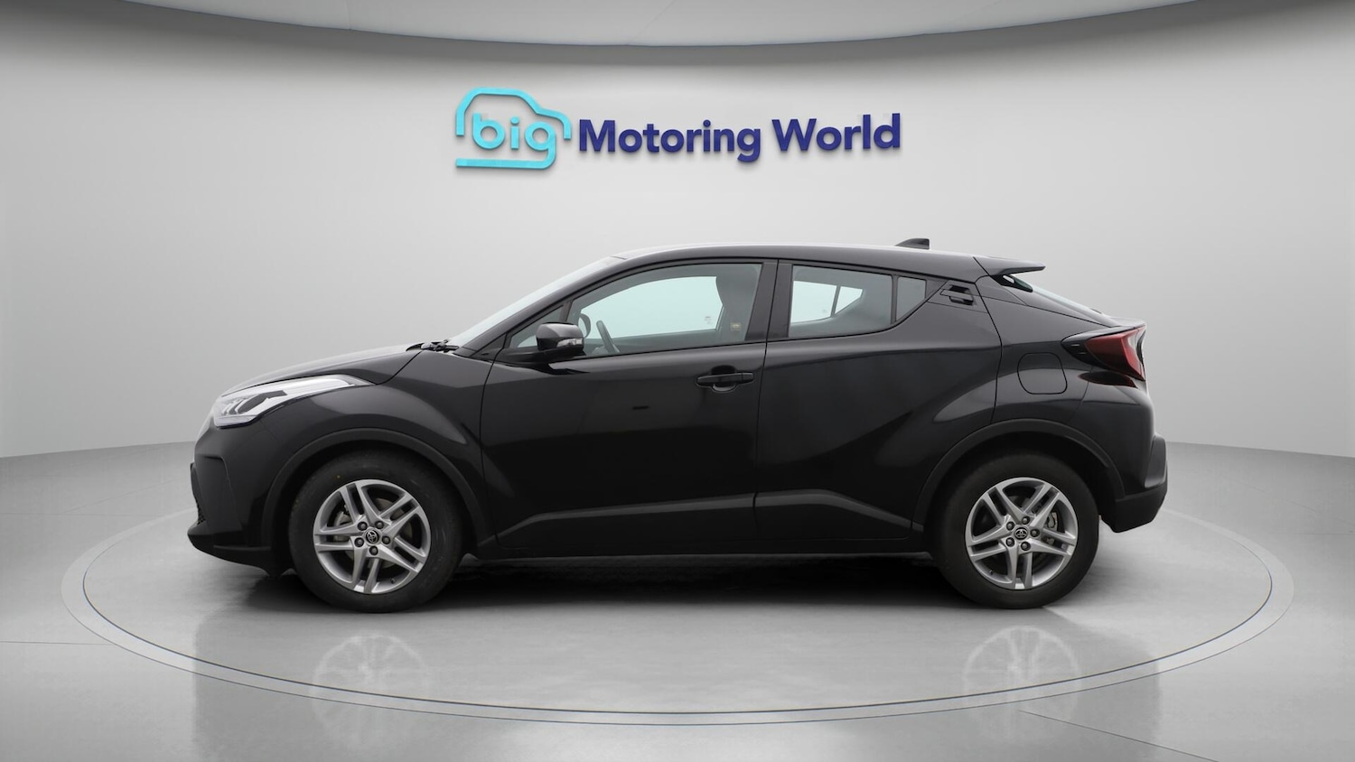 Used Toyota C-HR 2022 for sale - 76689953: Photo 5