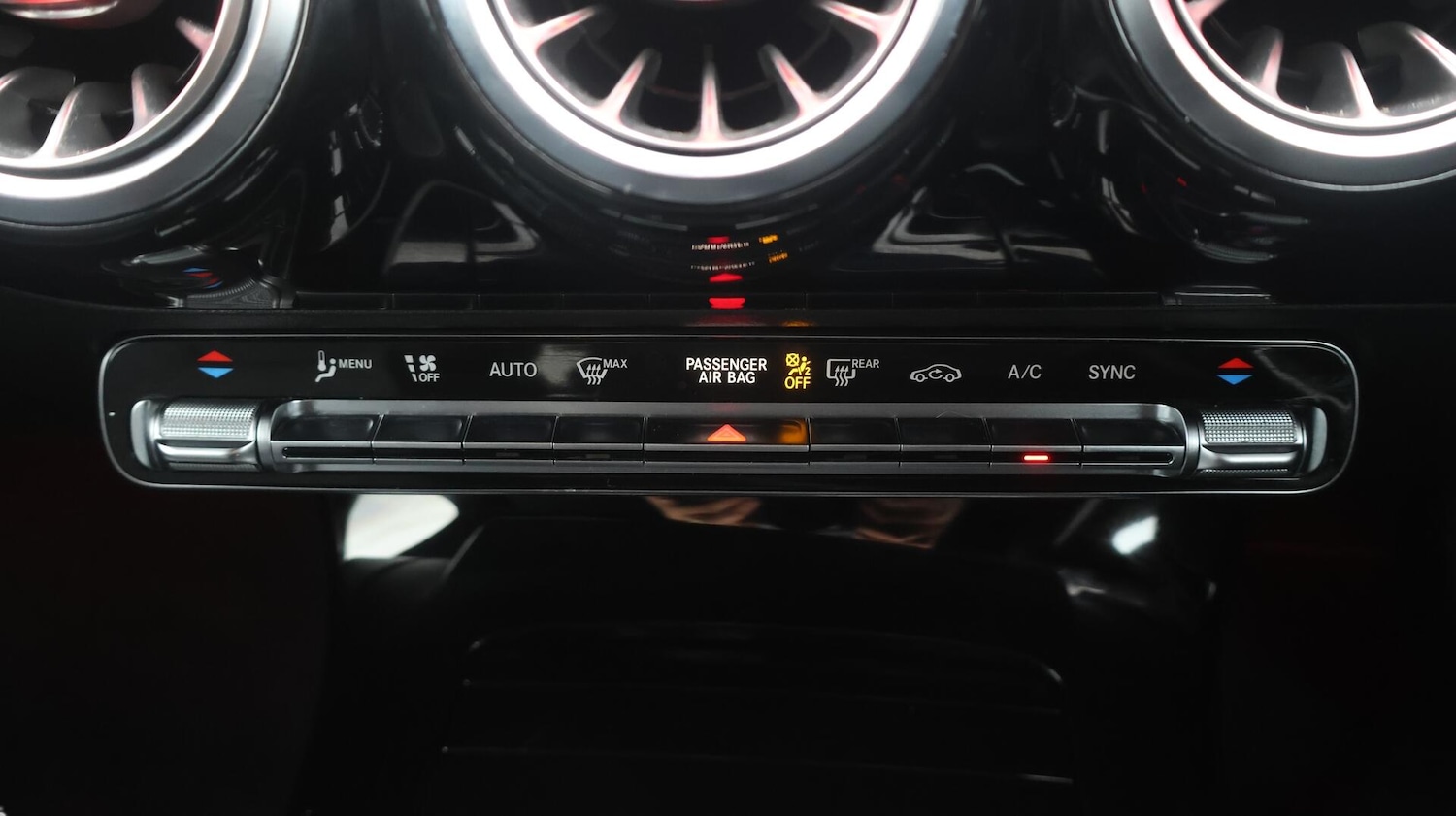 Used Mercedes-Benz CLA 2022 for sale - 76389149: Photo 13